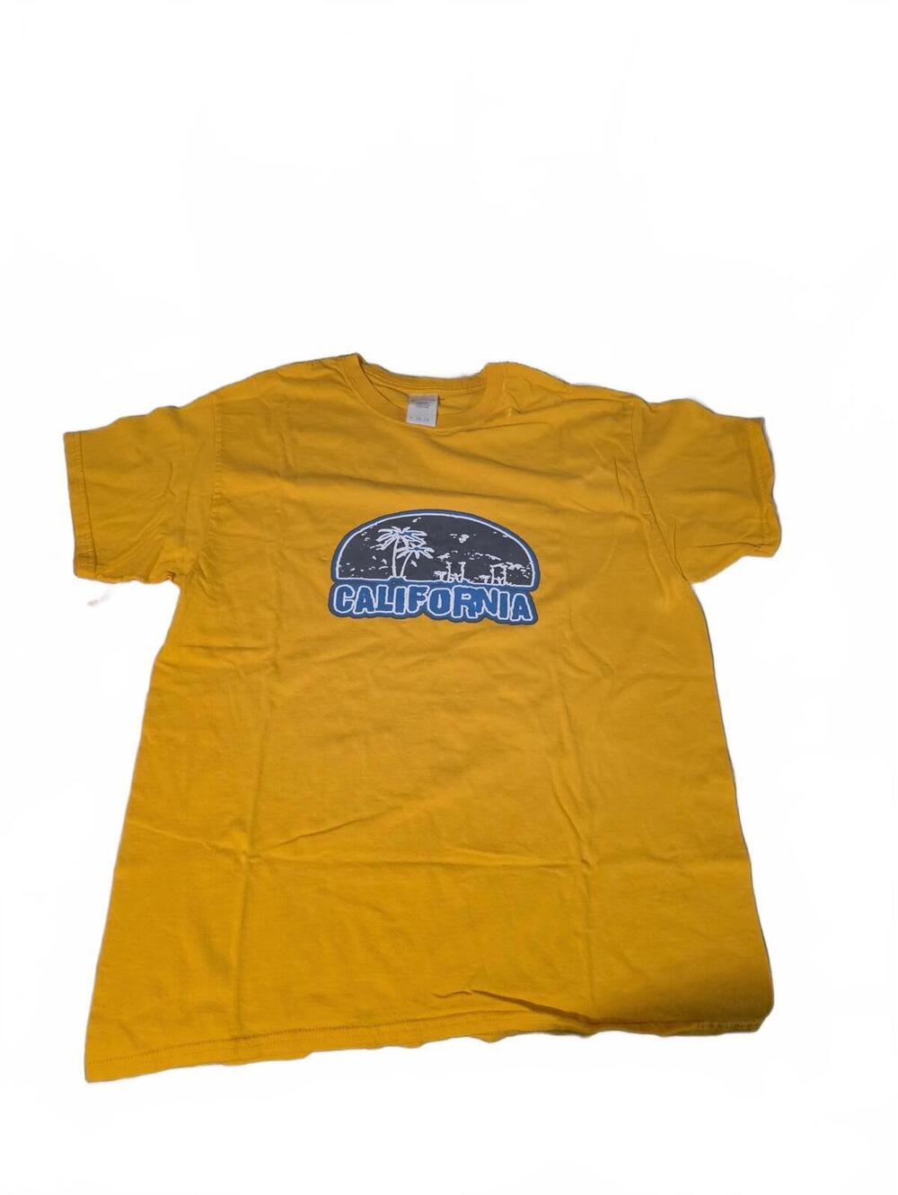 Gildan Heavy Cotton Yellow California Graphic T-Shirt Large